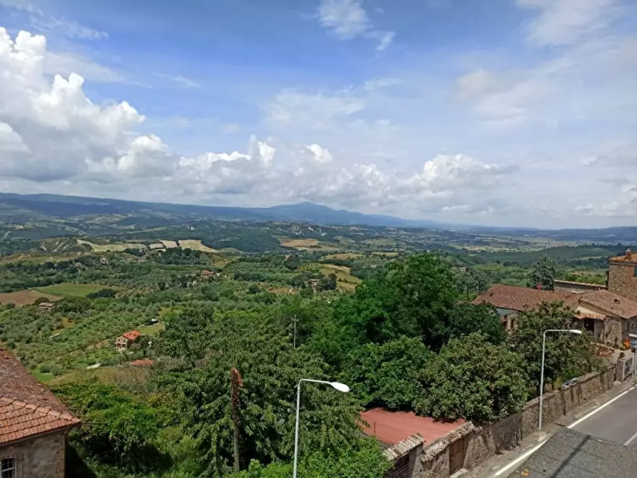 Immagine 17 di Palazzo in vendita  a Ficulle