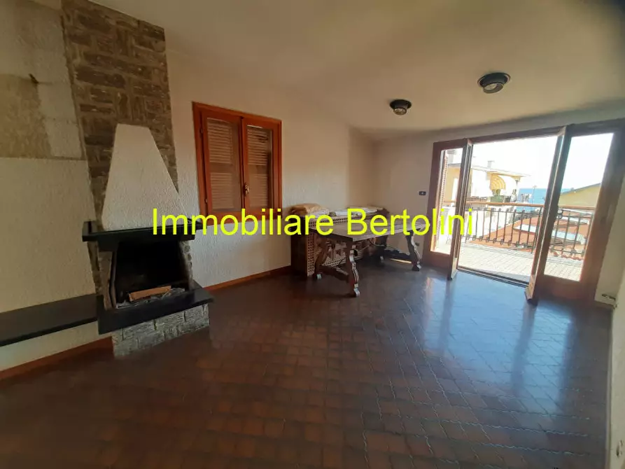 Immagine 1 di Casa indipendente in vendita  in Vittorio Emanuele lato mare a Bordighera