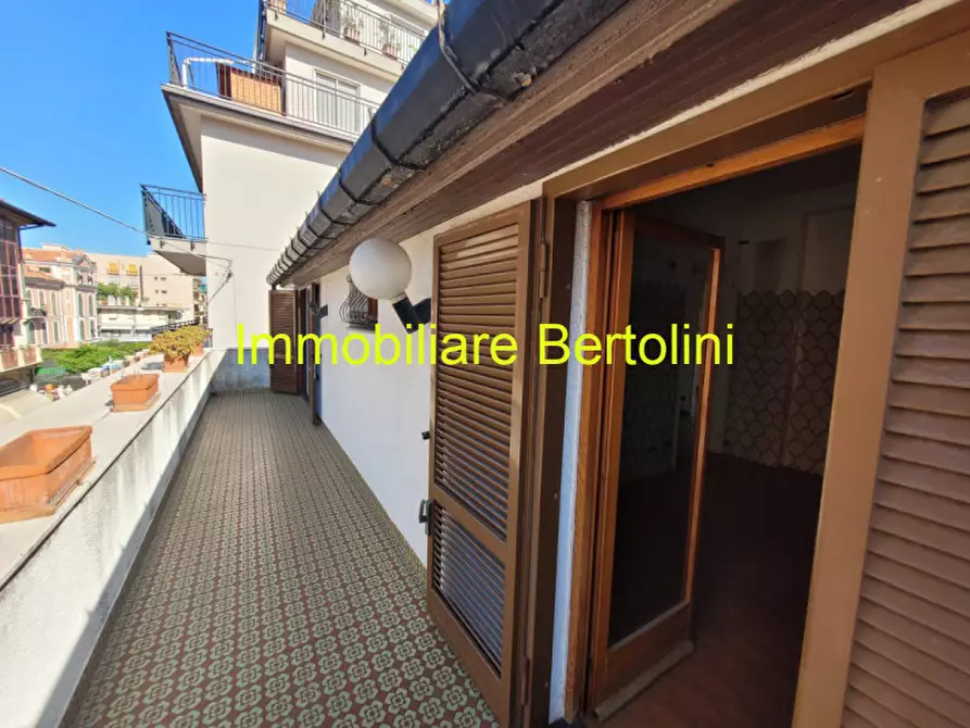 Immagine 5 di Casa indipendente in vendita  in Vittorio Emanuele lato mare a Bordighera