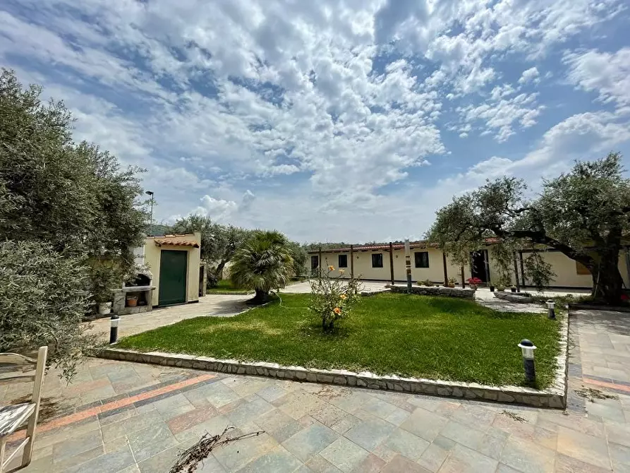 Immagine 2 di Hotel in vendita  in Contrada Cutelli a Casteldaccia