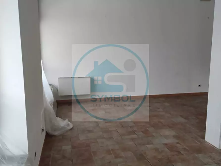 Immagine 5 di Negozio in affitto  in via liguria a Martellago