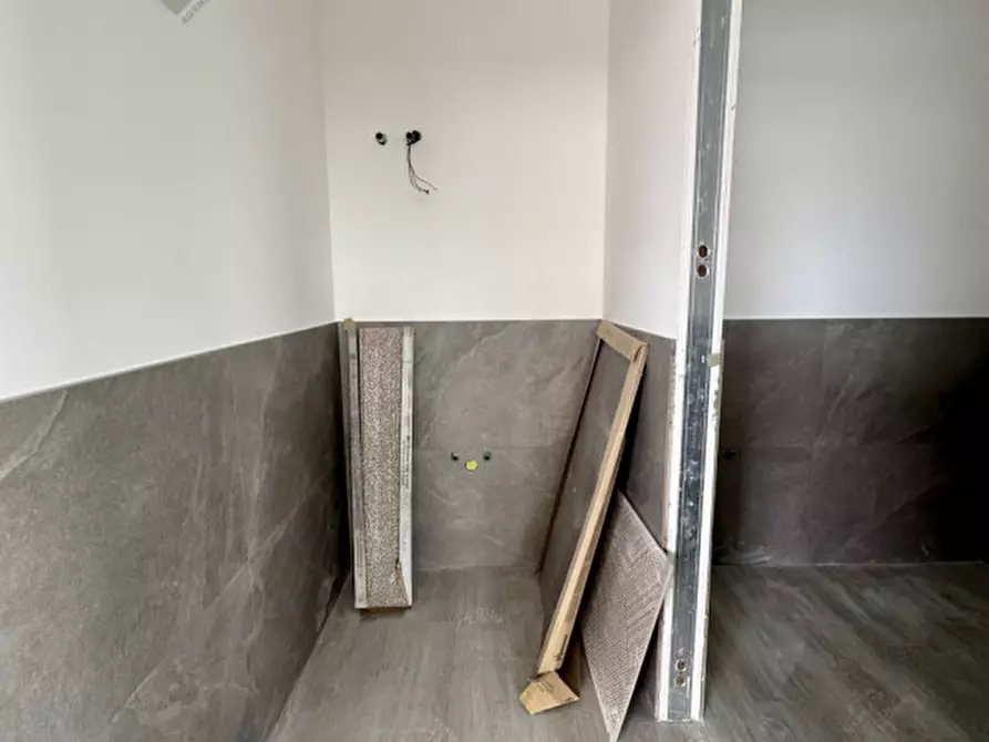 Immagine 3 di Laboratorio in vendita  in Via Carducci 6 a Rossano Veneto