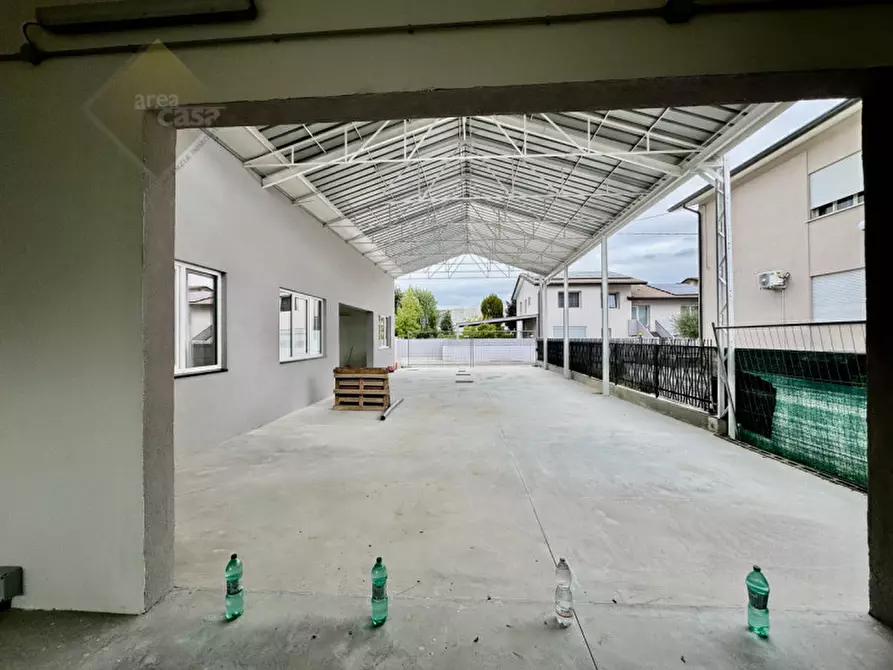 Immagine 5 di Laboratorio in vendita  in Via Carducci 6 a Rossano Veneto