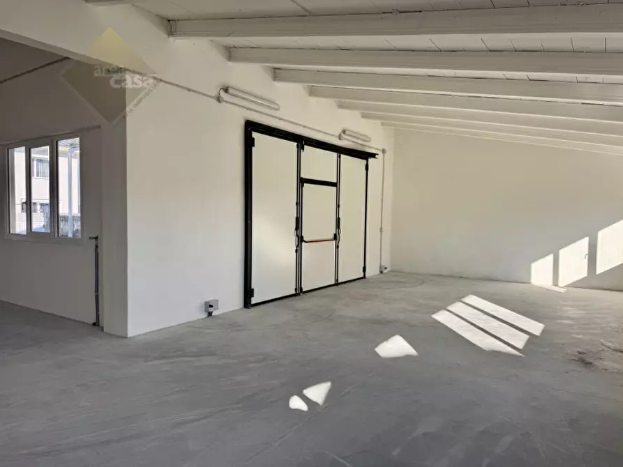 Immagine 15 di Laboratorio in vendita  in Via Carducci 6 a Rossano Veneto