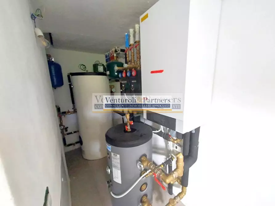 Immagine 21 di Villa in vendita  in la famiglia a Lonato del Garda