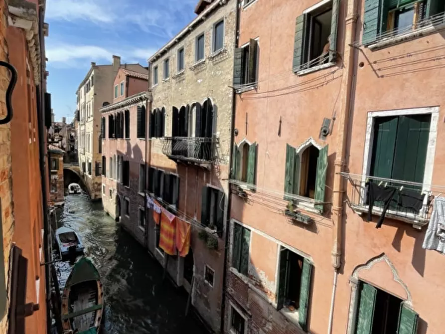Immagine 1 di Attico in vendita  in sant'agostin a Venezia