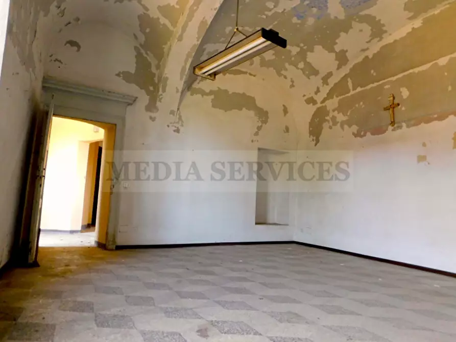 Immagine 25 di Palazzo in vendita  in via Castello n° 35 a Cergnago