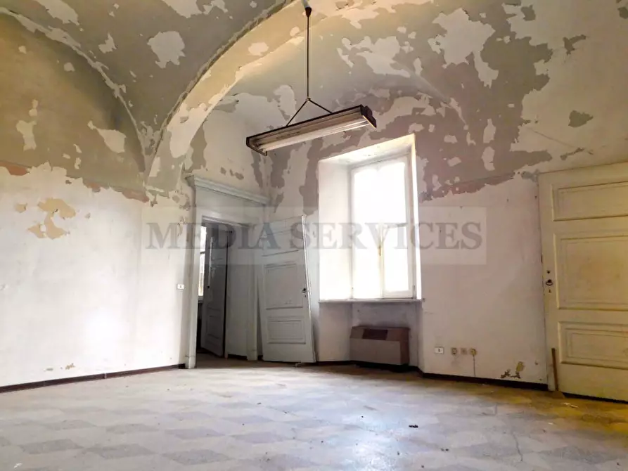 Immagine 26 di Palazzo in vendita  in via Castello n° 35 a Cergnago