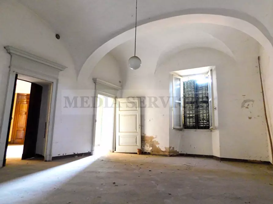 Immagine 27 di Palazzo in vendita  in via Castello n° 35 a Cergnago