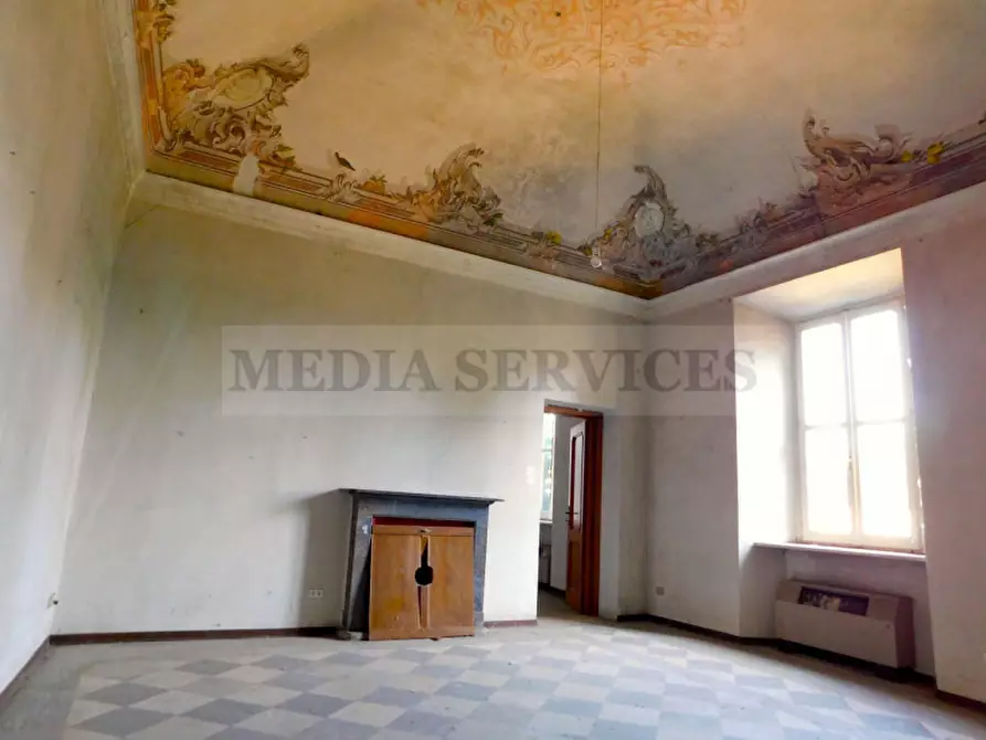 Immagine 35 di Palazzo in vendita  in via Castello n° 35 a Cergnago