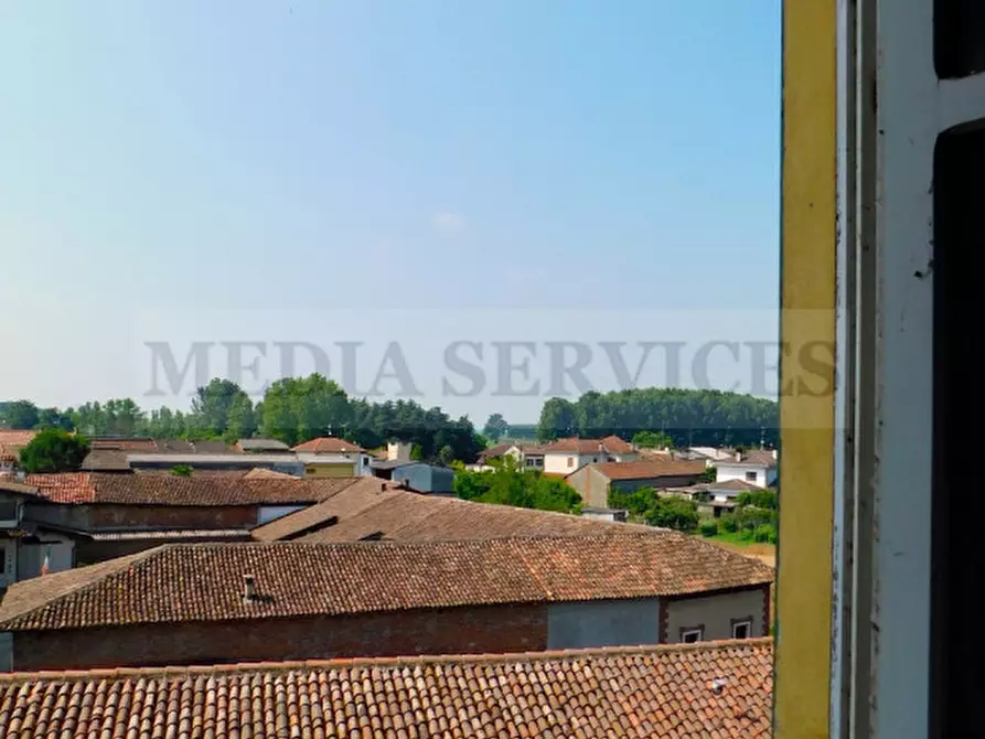 Immagine 38 di Palazzo in vendita  in via Castello n° 35 a Cergnago
