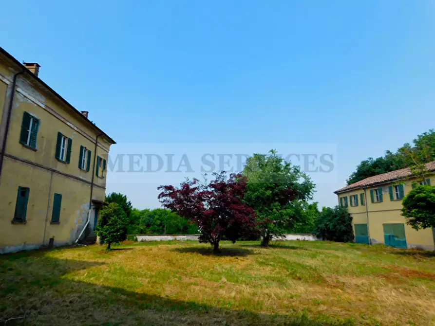 Immagine 46 di Palazzo in vendita  in via Castello n° 35 a Cergnago