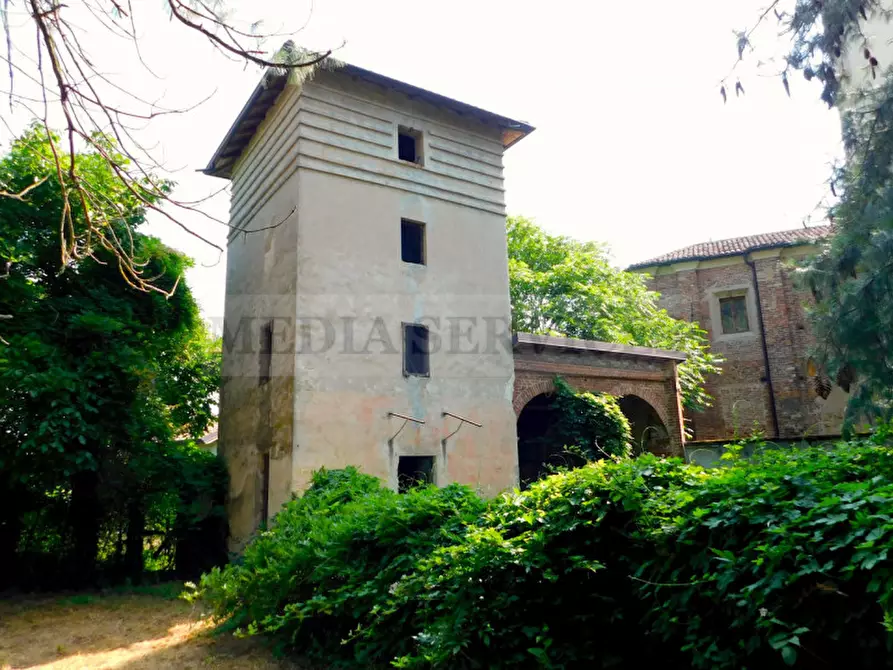 Immagine 55 di Palazzo in vendita  in via Castello n° 35 a Cergnago