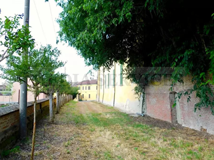 Immagine 61 di Palazzo in vendita  in via Castello n° 35 a Cergnago