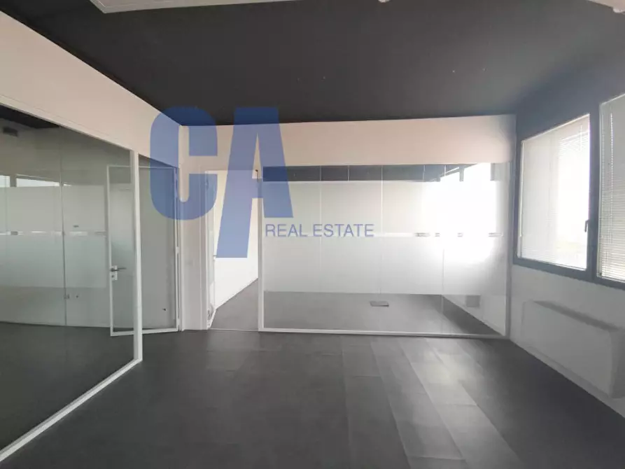 Immagine 2 di Ufficio in affitto  in VIA BOVISASCA a Milano