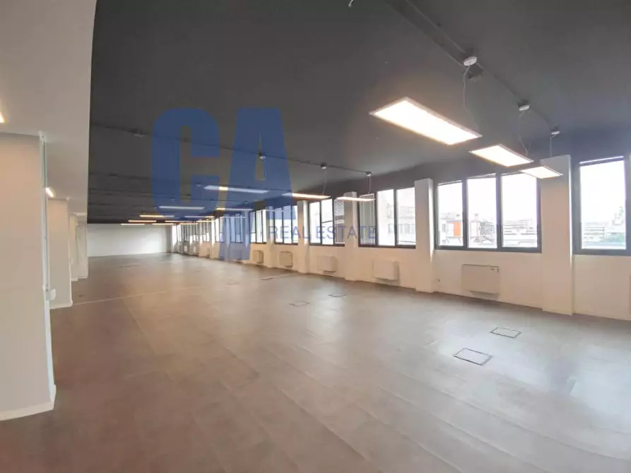 Immagine 13 di Ufficio in affitto  in VIA BOVISASCA a Milano
