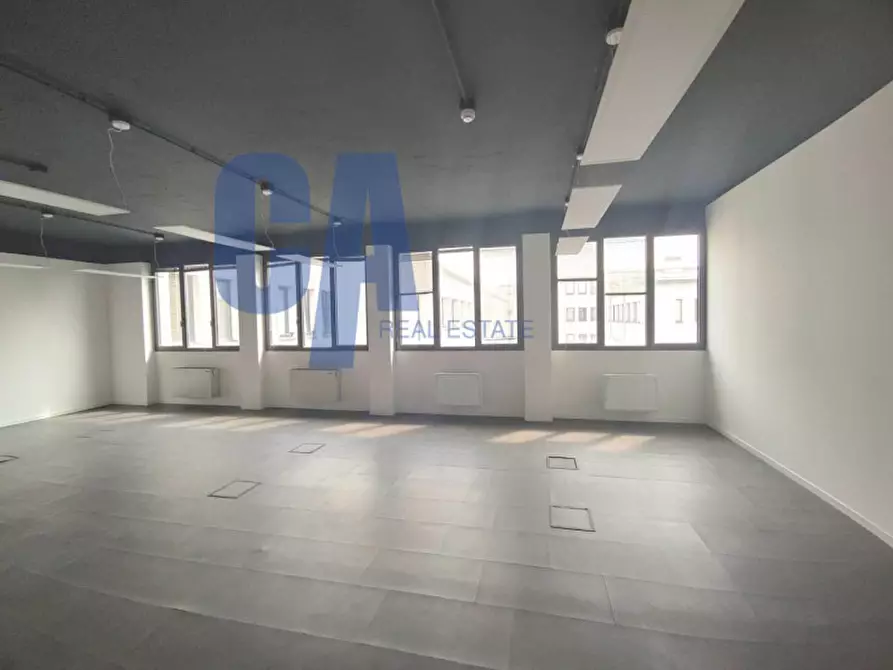 Immagine 8 di Ufficio in affitto  in VIA BOVISASCA a Milano