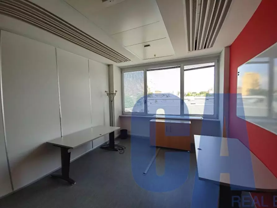 Immagine 3 di Ufficio in affitto  in VIA CAMPANIA a Monza