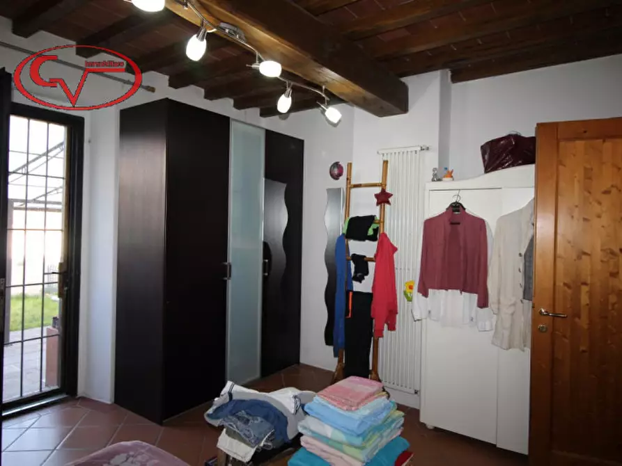 Immagine 21 di Villetta a schiera in vendita  in Restone a Figline E Incisa Valdarno