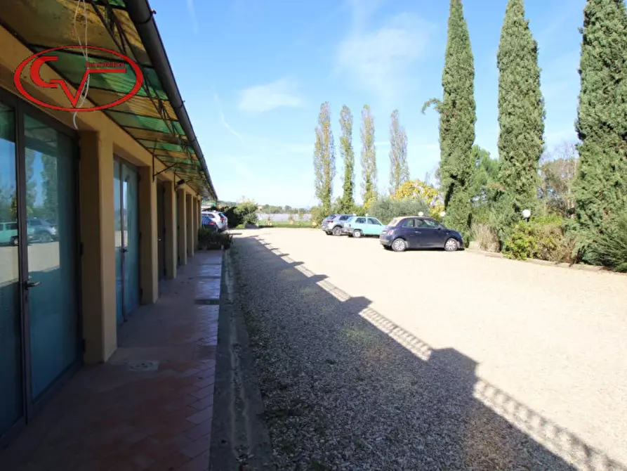 Immagine 28 di Villetta a schiera in vendita  in Restone a Figline E Incisa Valdarno