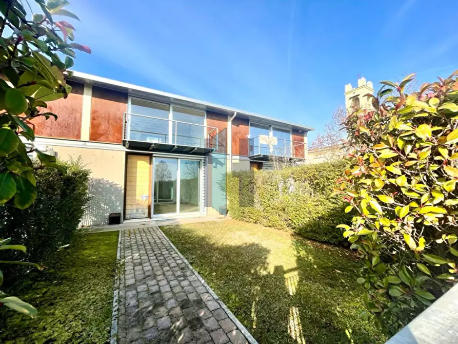 Immagine 22 di Villetta a schiera in vendita  in Via San Benedetto a Brescia