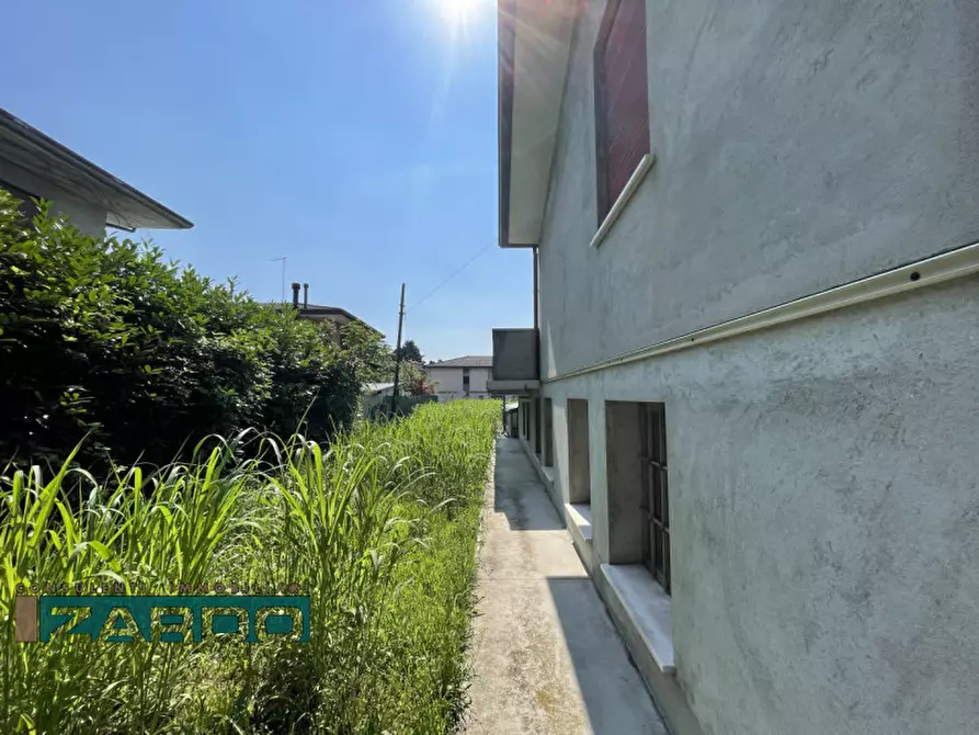 Immagine 11 di Casa indipendente in vendita  in via verdi a Castello Di Godego