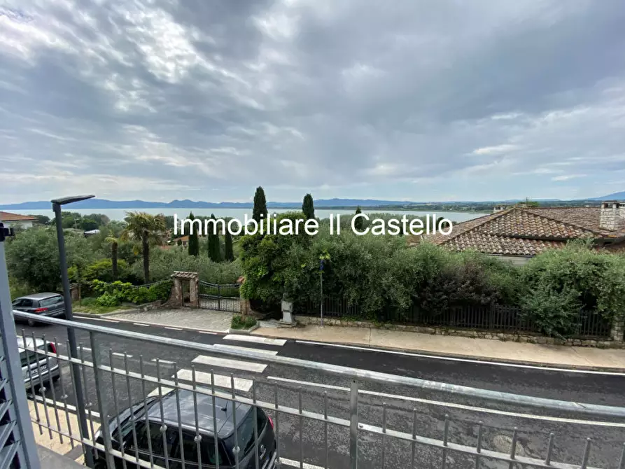 Immagine 10 di Villa in vendita  a Castiglione Del Lago