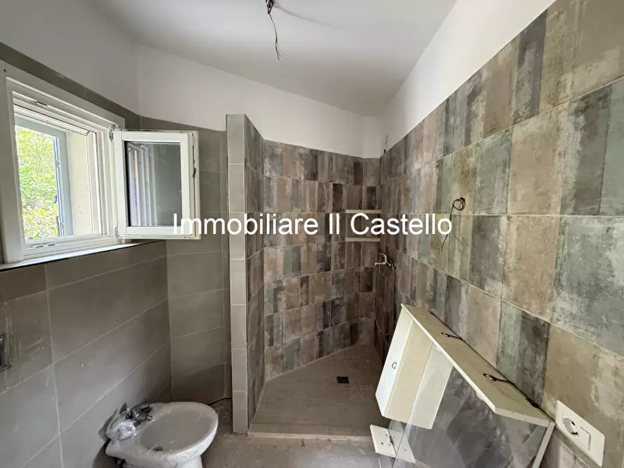 Immagine 17 di Villa in vendita  a Castiglione Del Lago