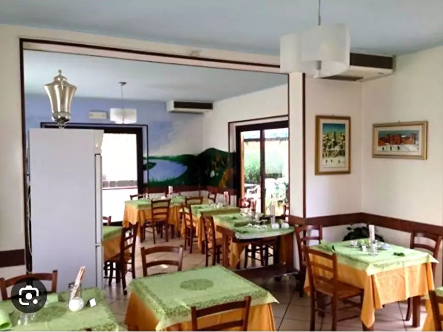 Immagine 5 di Attività commerciale in vendita  in via porto a Tuoro Sul Trasimeno