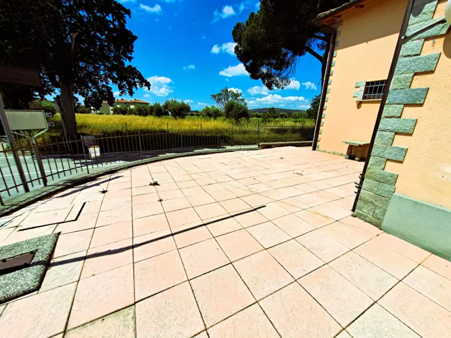 Immagine 15 di Attività commerciale in vendita  in via porto a Tuoro Sul Trasimeno