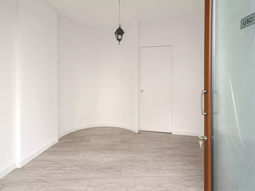 Immagine 1 di Negozio in affitto  in Via San Bonifacio a San Bonifacio