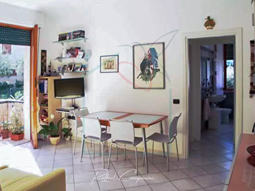 Immagine 2 di Appartamento in vendita  in Carboniano 3° traversa 16 a Lerici