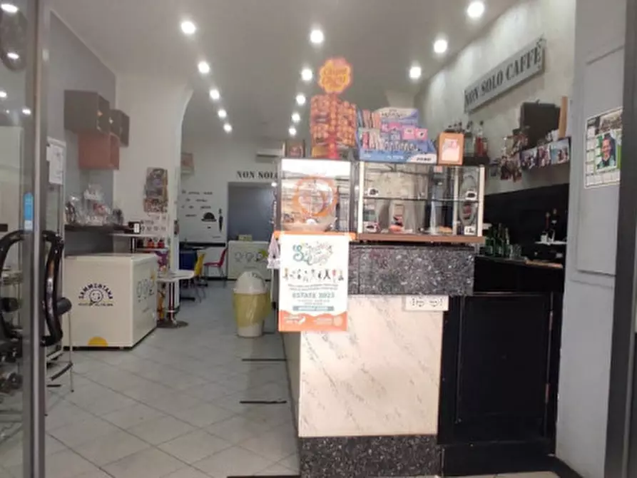 Immagine 8 di Attività commerciale in vendita  in via verzellino a Savona