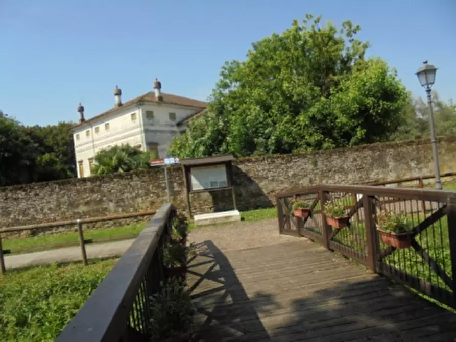 Immagine 5 di Magazzino in vendita  a Fratta Polesine