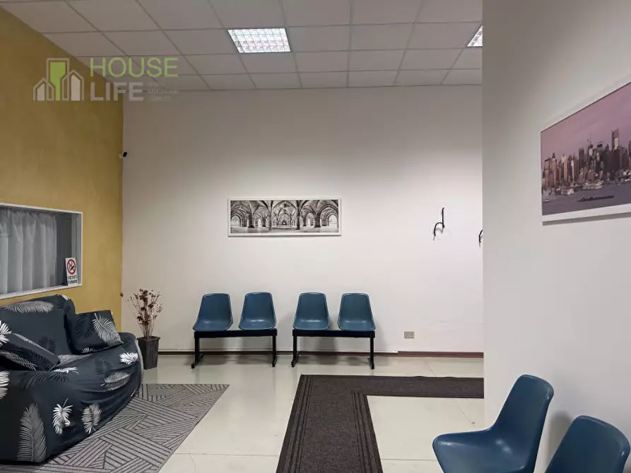 Immagine 1 di Ufficio in vendita  in Via Monte Pasubio a Zanè