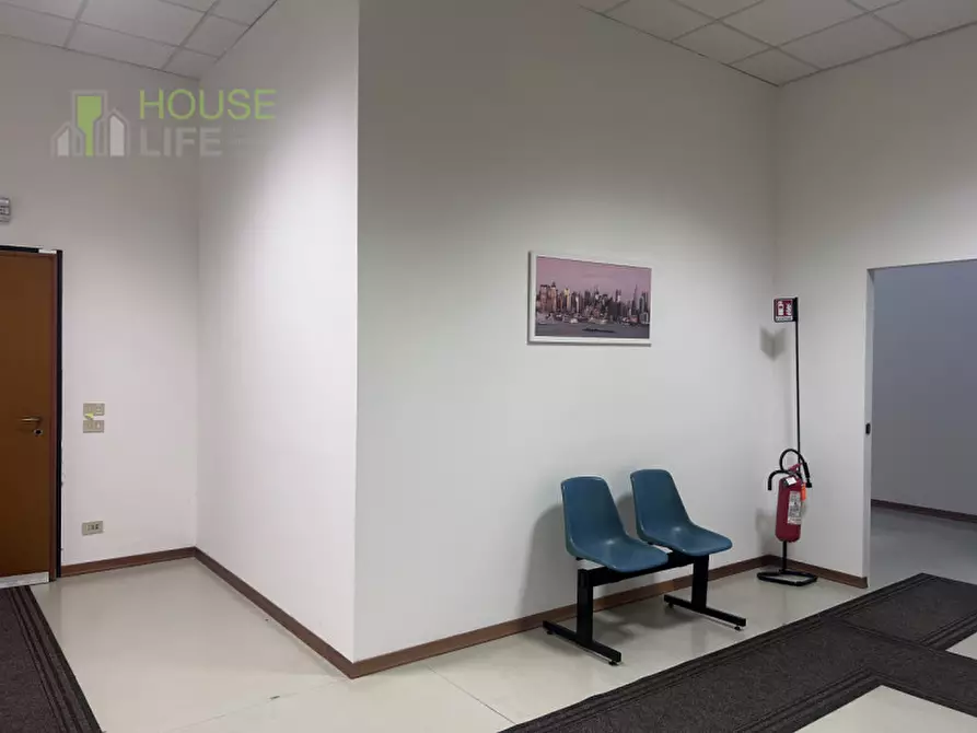 Immagine 2 di Ufficio in vendita  in Via Monte Pasubio a Zanè