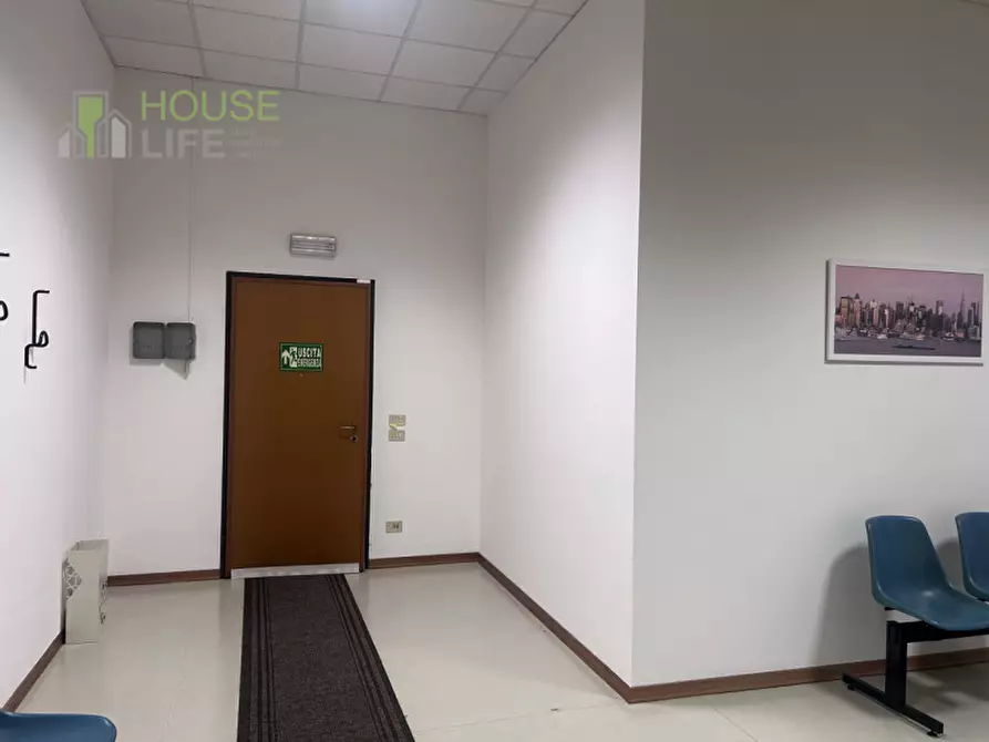 Immagine 3 di Ufficio in vendita  in Via Monte Pasubio a Zanè