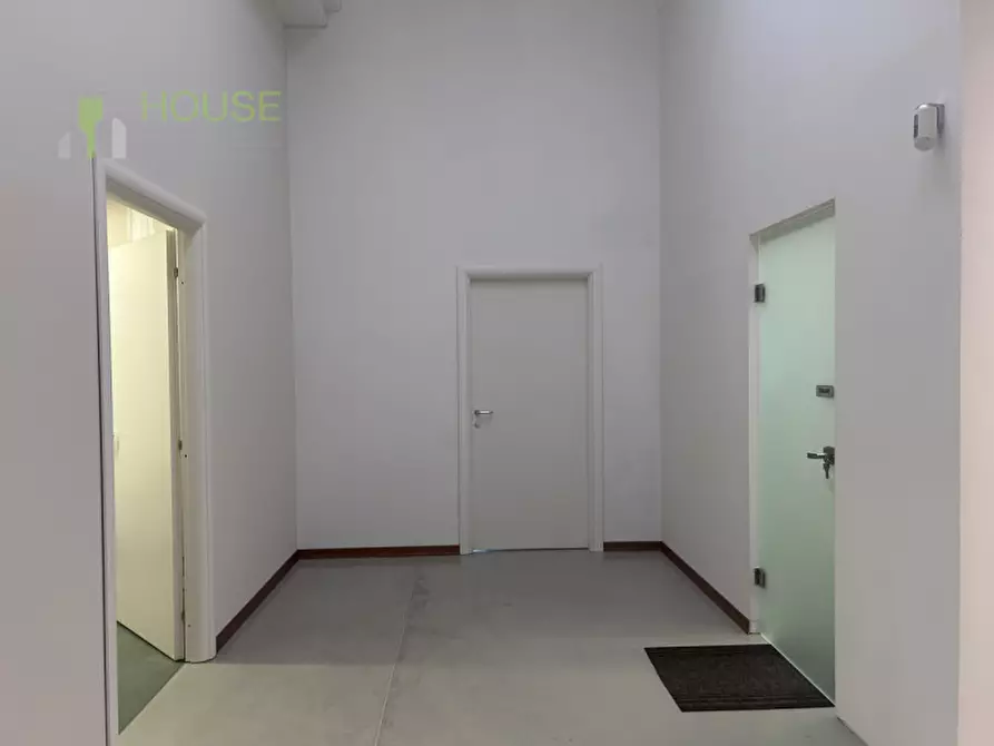 Immagine 7 di Ufficio in vendita  in Via Monte Pasubio a Zanè