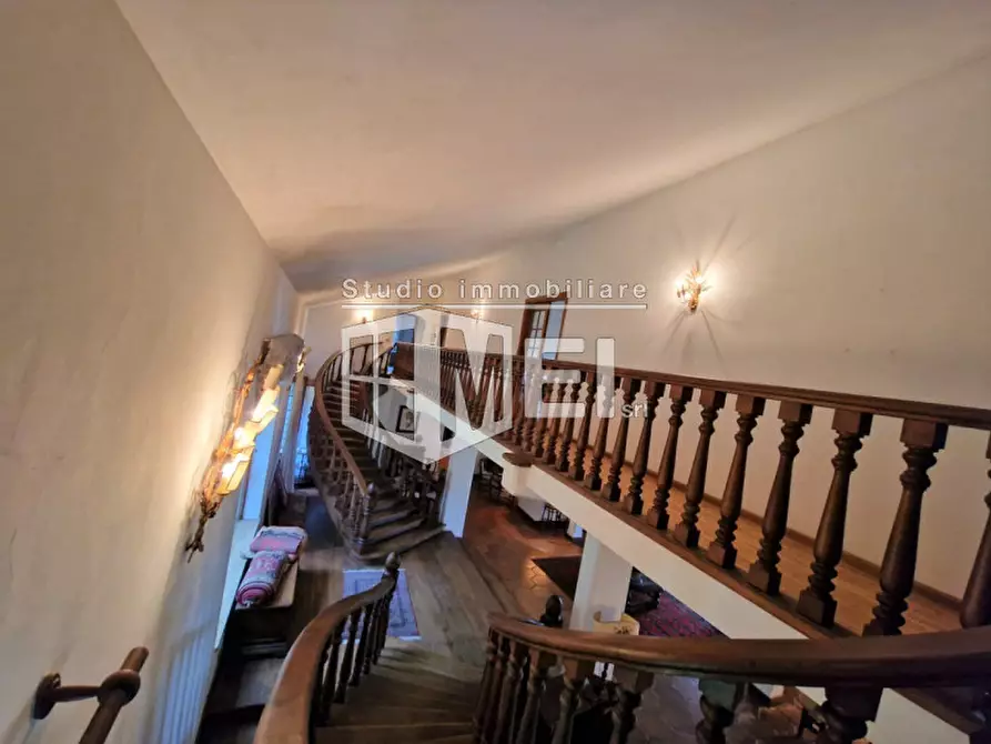 Immagine 10 di Villa in vendita  in via della valle benedetta a Livorno