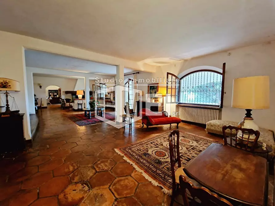 Immagine 14 di Villa in vendita  in via della valle benedetta a Livorno