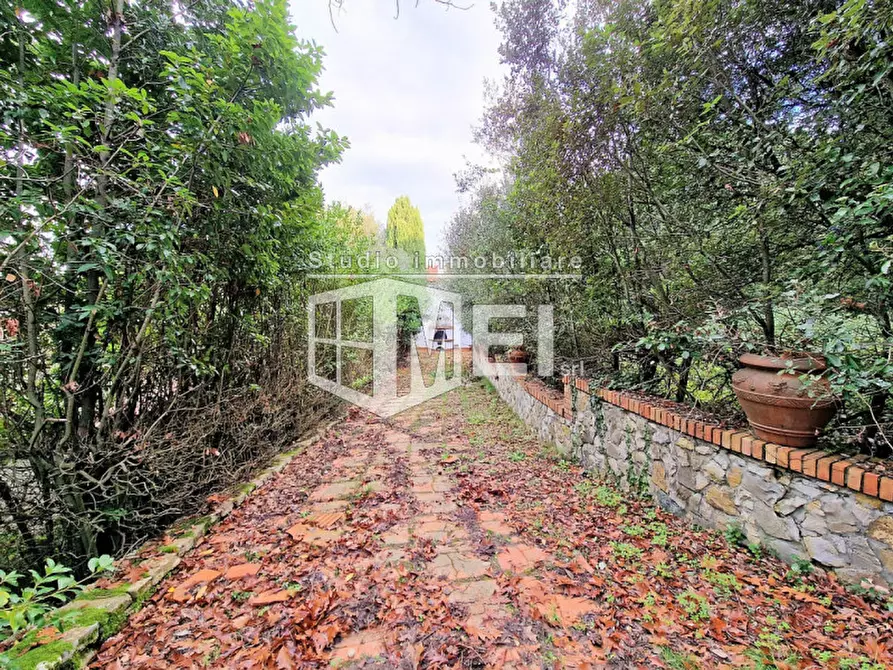 Immagine 32 di Villa in vendita  in via della valle benedetta a Livorno