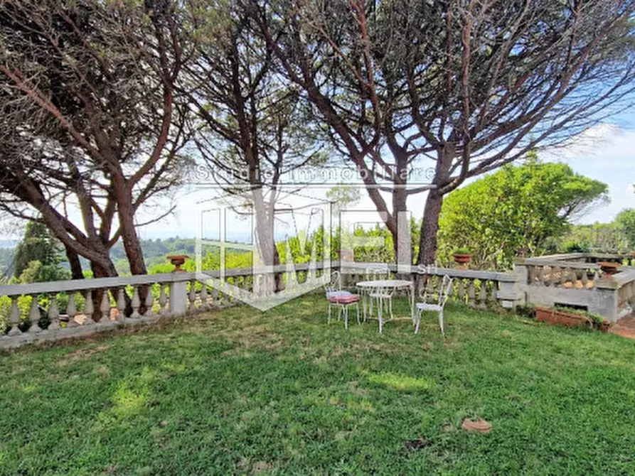 Immagine 34 di Villa in vendita  in via della valle benedetta a Livorno