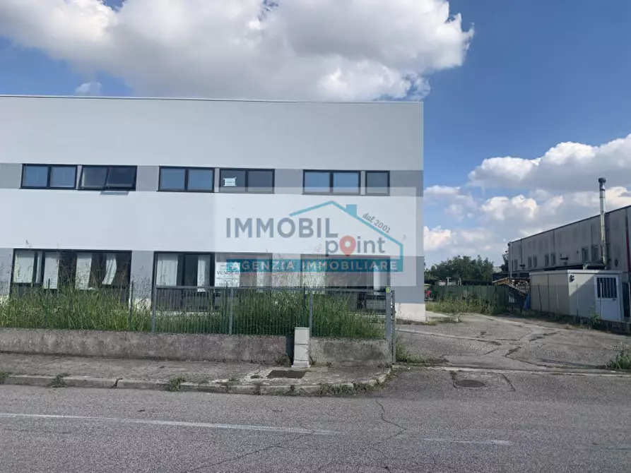 Immagine 3 di Ufficio in vendita  in via Galileo Galilei a Teolo