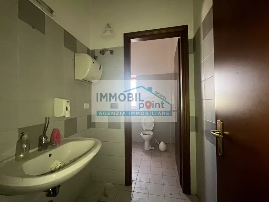 Immagine 24 di Ufficio in vendita  in via Galileo Galilei a Teolo