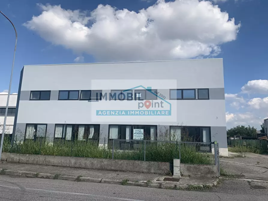 Immagine 27 di Ufficio in vendita  in via Galileo Galilei a Teolo