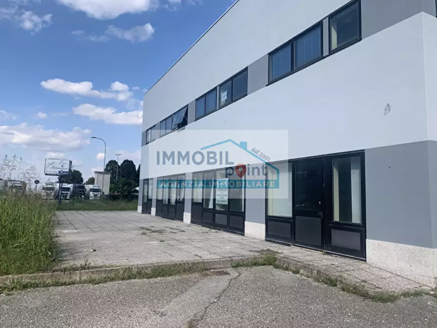 Immagine 29 di Ufficio in vendita  in via Galileo Galilei a Teolo