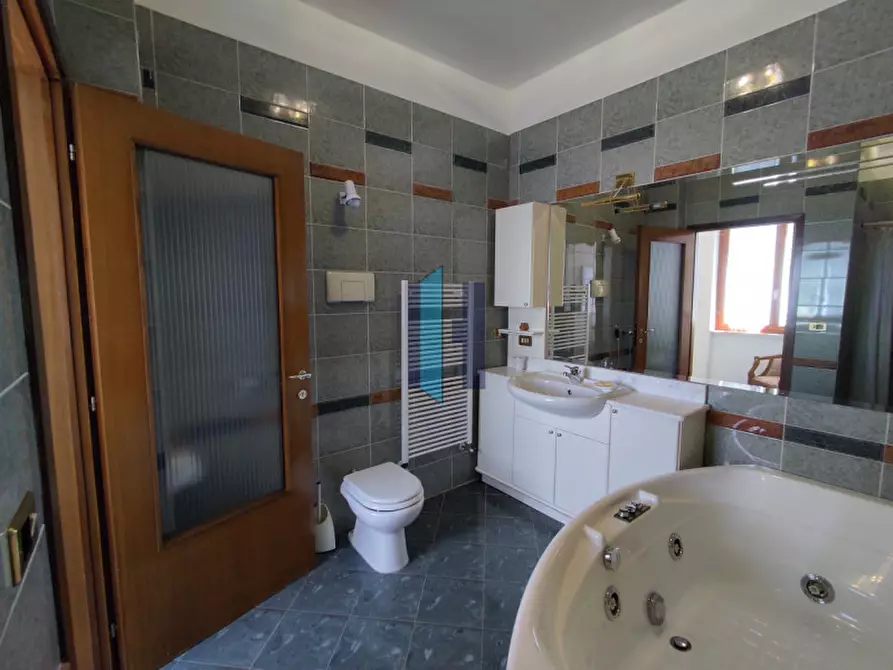 Immagine 22 di Villa in vendita  in Via Panoramica a Serle