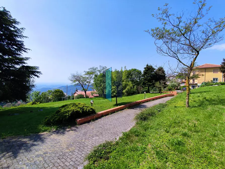 Immagine 31 di Villa in vendita  in Via Panoramica a Serle