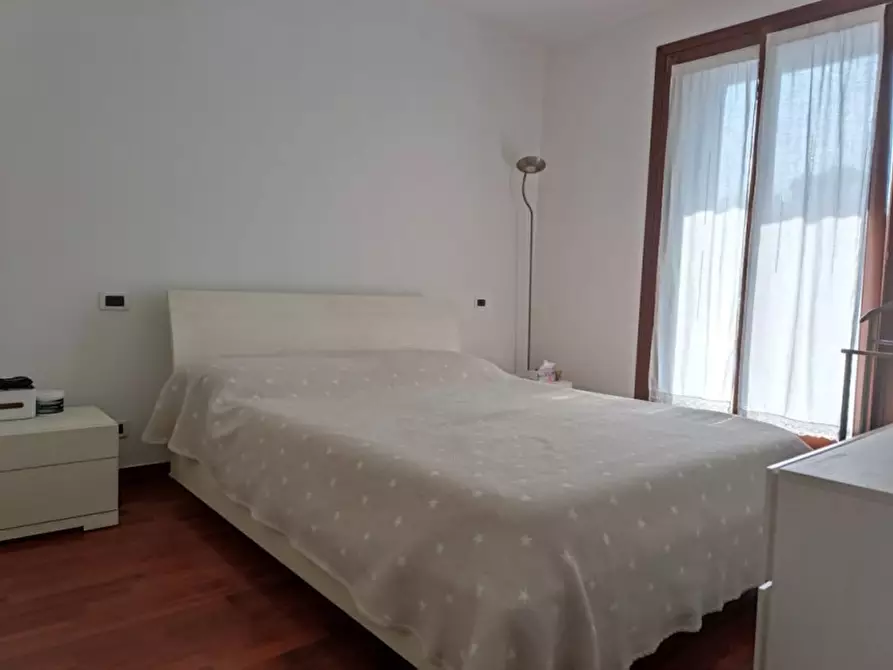 Immagine 15 di Appartamento in vendita  in Via Calbria a Venezia