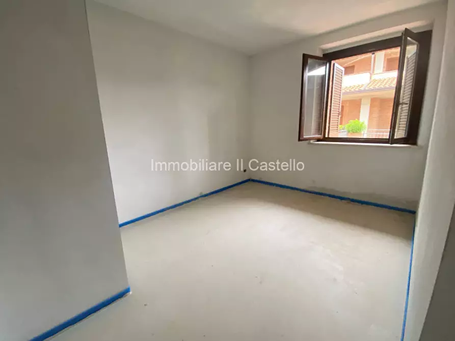 Immagine 8 di Appartamento in vendita  a Castiglione Del Lago